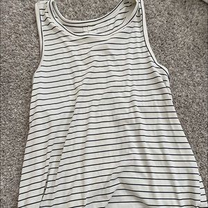 Old Navy Active Women’s Black White Stripe Tank Top Size Medium